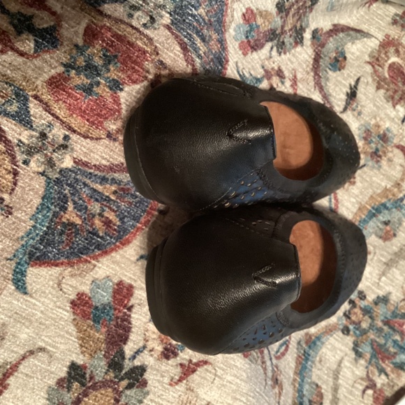 Vionic - Picture 4 of 6